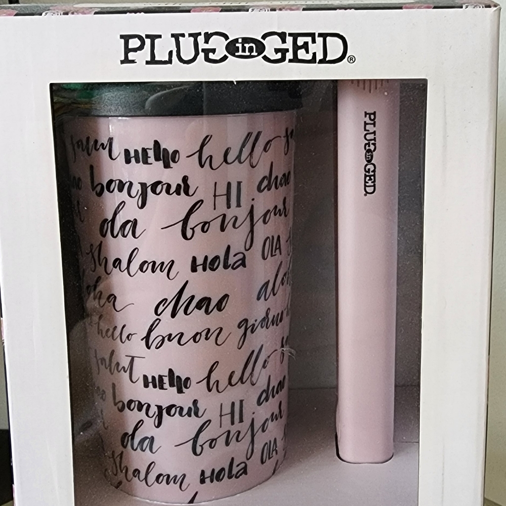 Mini flat iron with cup